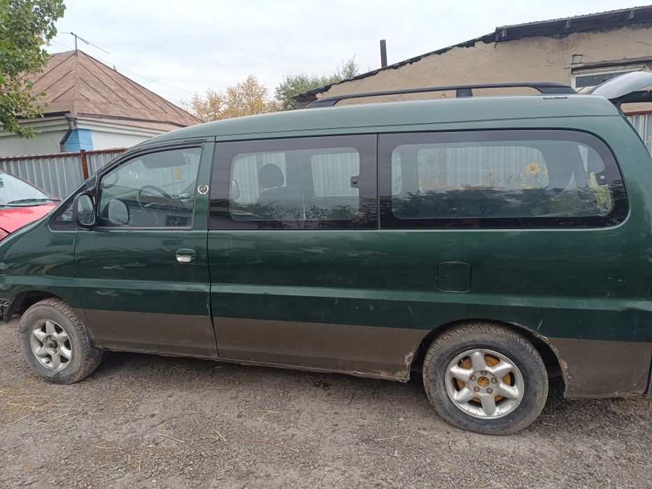 Продам Старекс по запчастям.