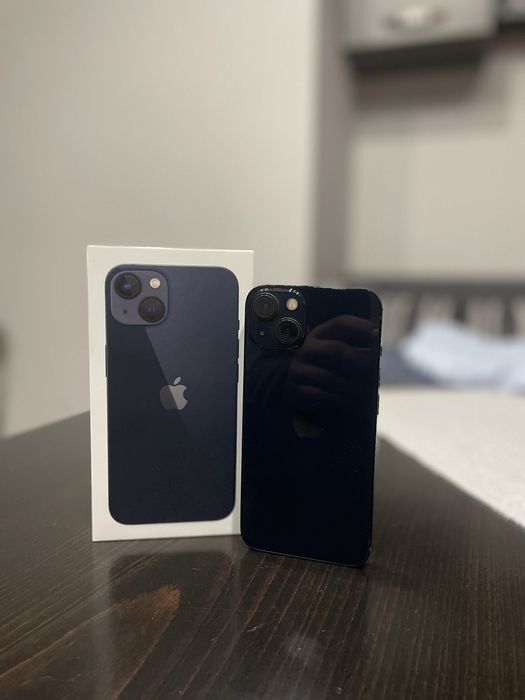Продавам iphone 13/256GB