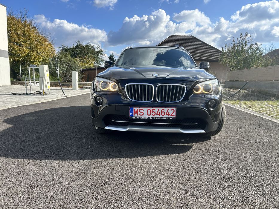 BMW X1 xDRIVE 23D-204CP4x4-Automat-Piele/Xenon/Navi/HARMAN KARDON/Pano
