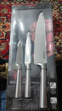 Продам набор ножей Tefal