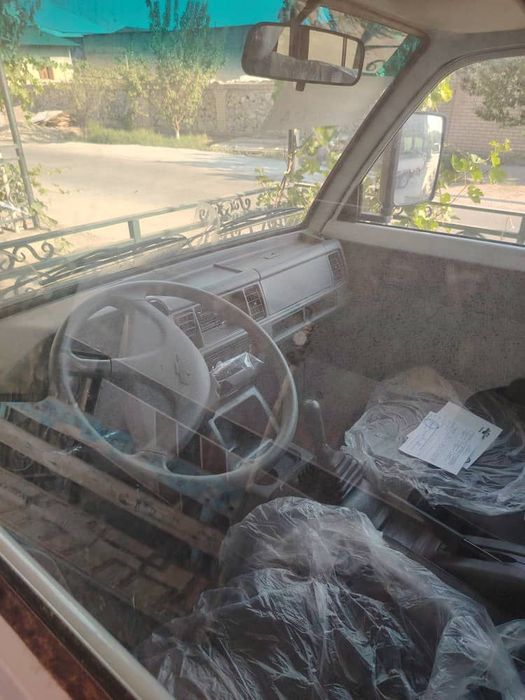 Damas 2025 yil.         V