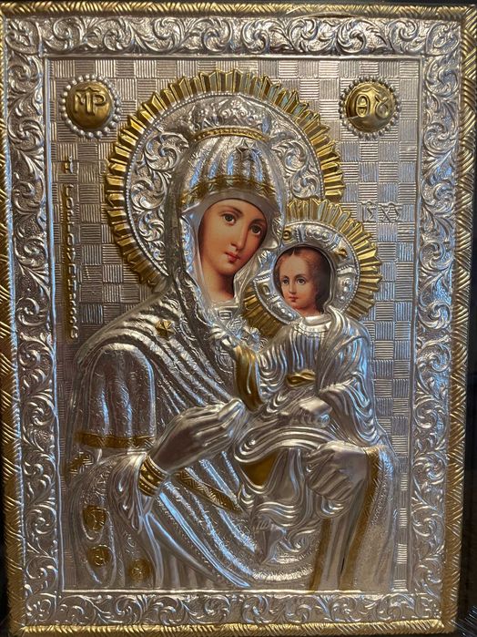 icoana veche  icoana argintata maica domnului dim 30x40 icoana veche