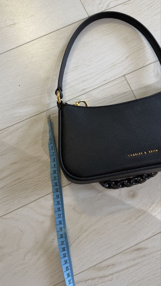 Сумка charles &keith