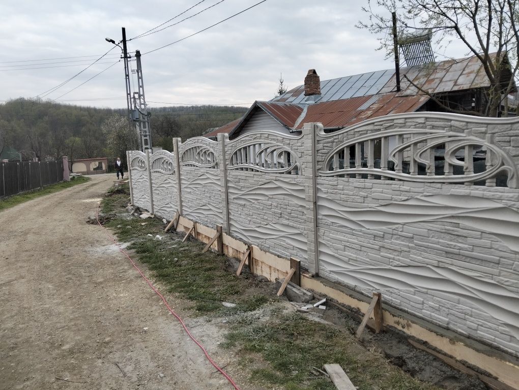 Gard din placi de beton