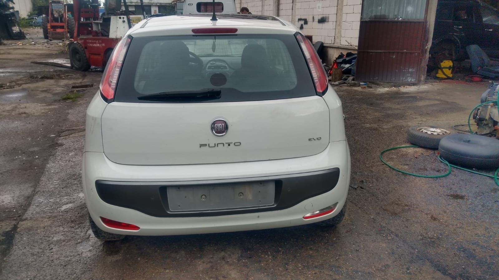 Se dezmembrează fiat grande punto 1.3 dissel