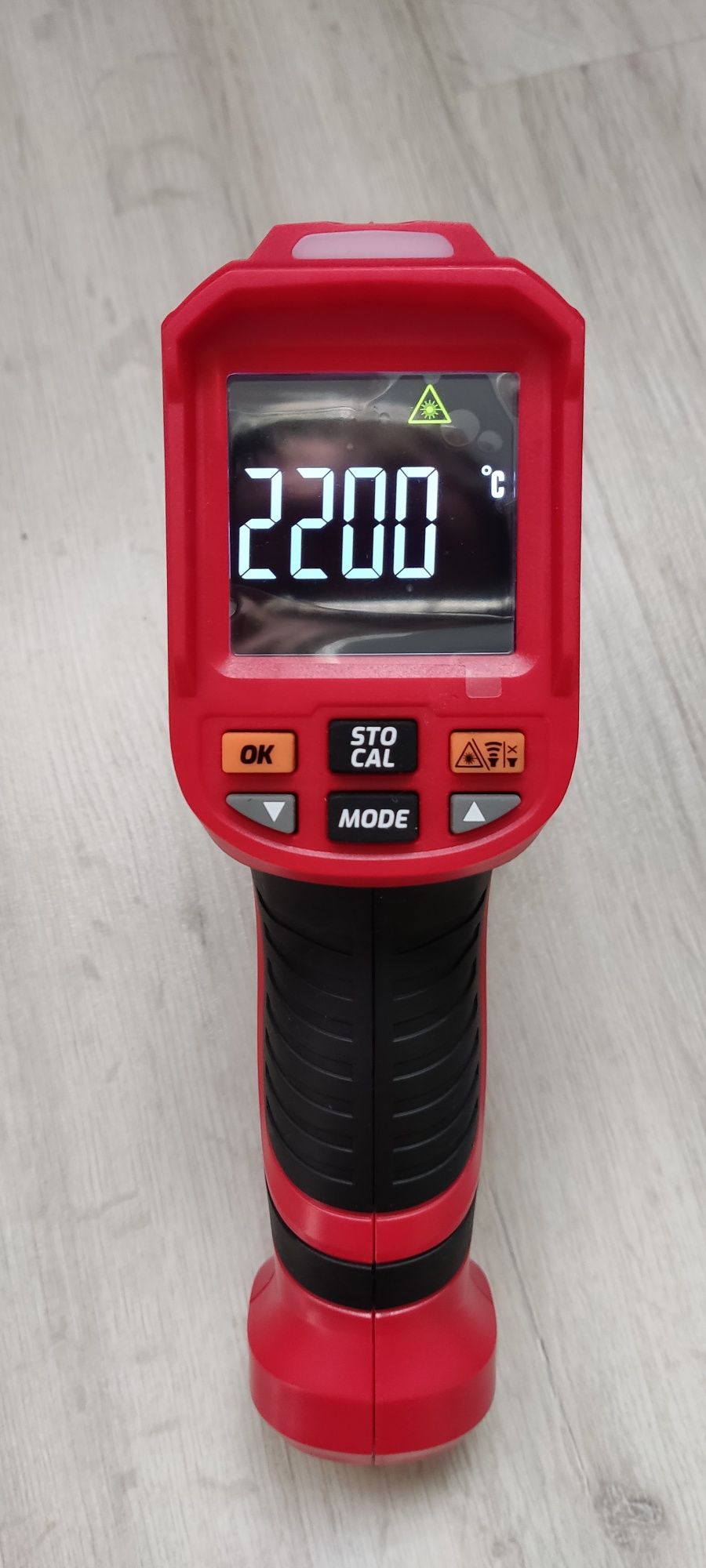 Термометр 2200°C.