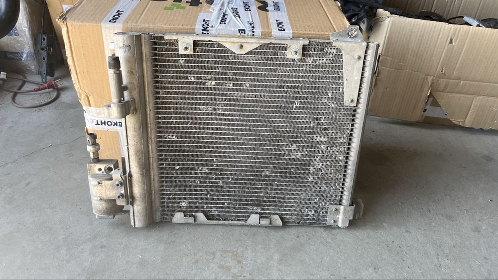 Opel Zafira A радиатор