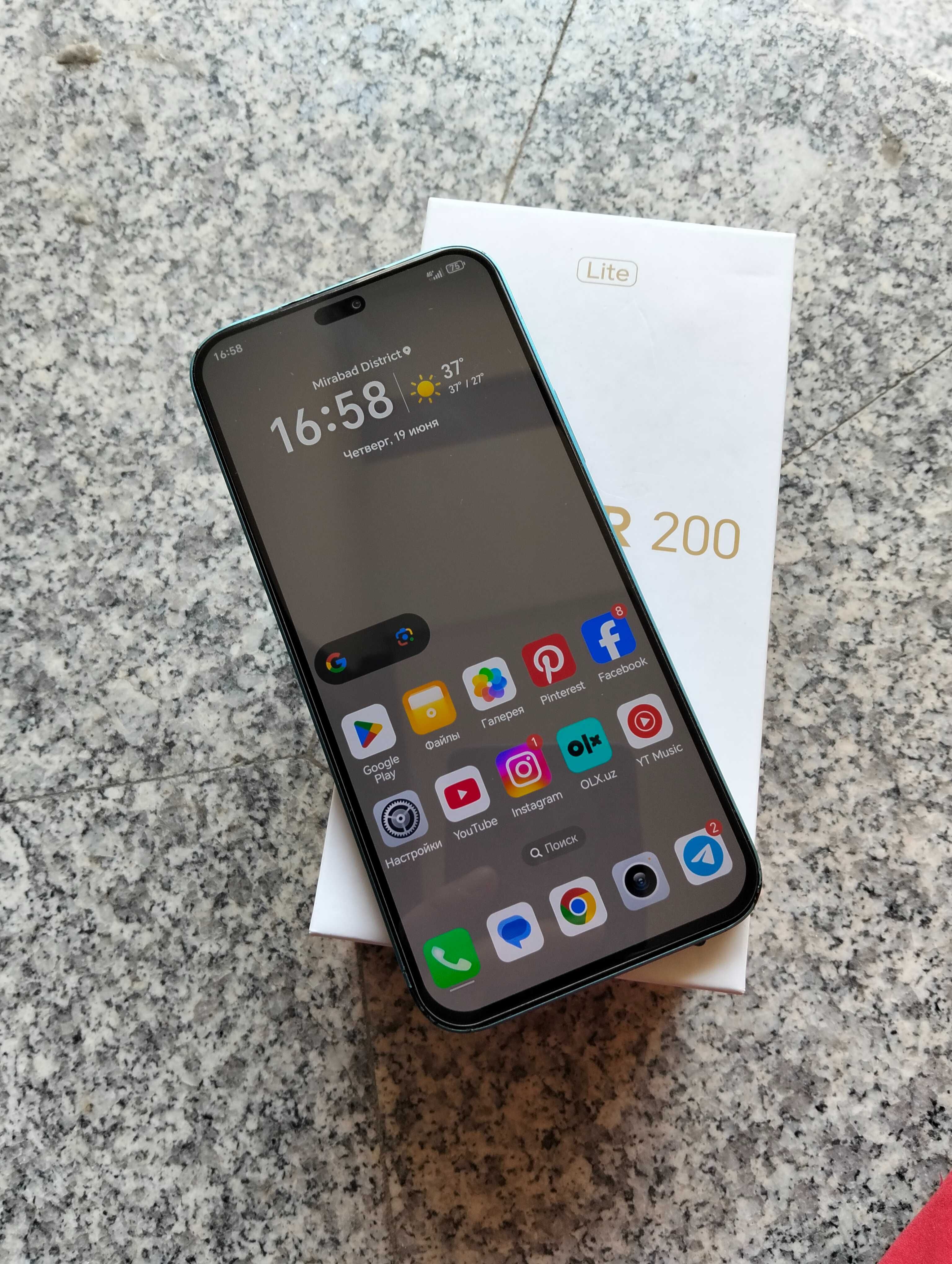 Honor 200 lite 5G 8/256 гб в отличном состоянии с коробкой и доку...