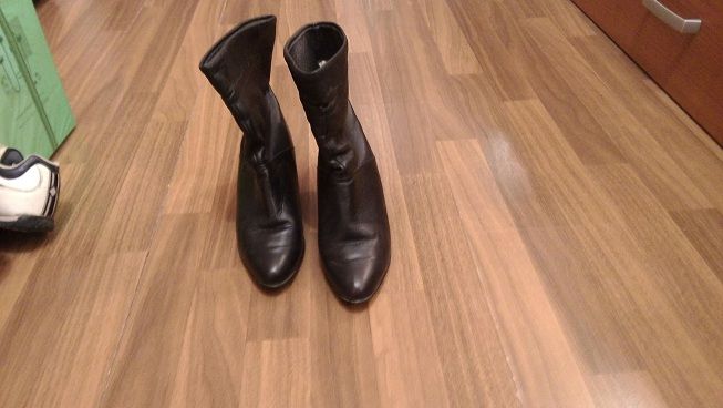 Нови и малко носени дамски обувки размер 37-38