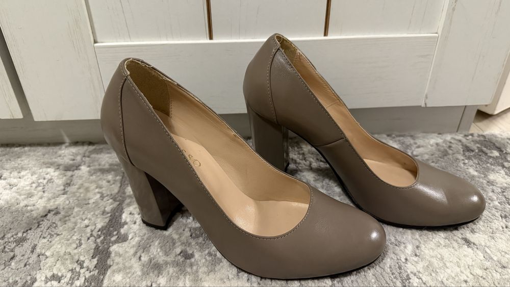 Pantofi Il Passo din piele naturala