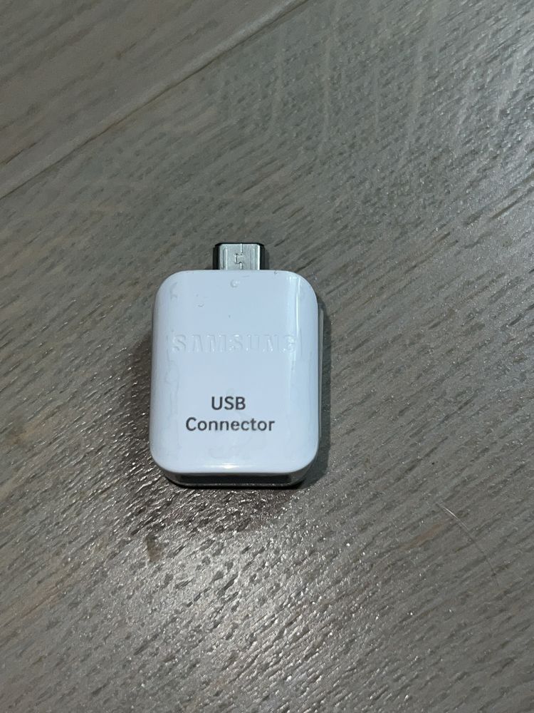 Usb connector Samsung