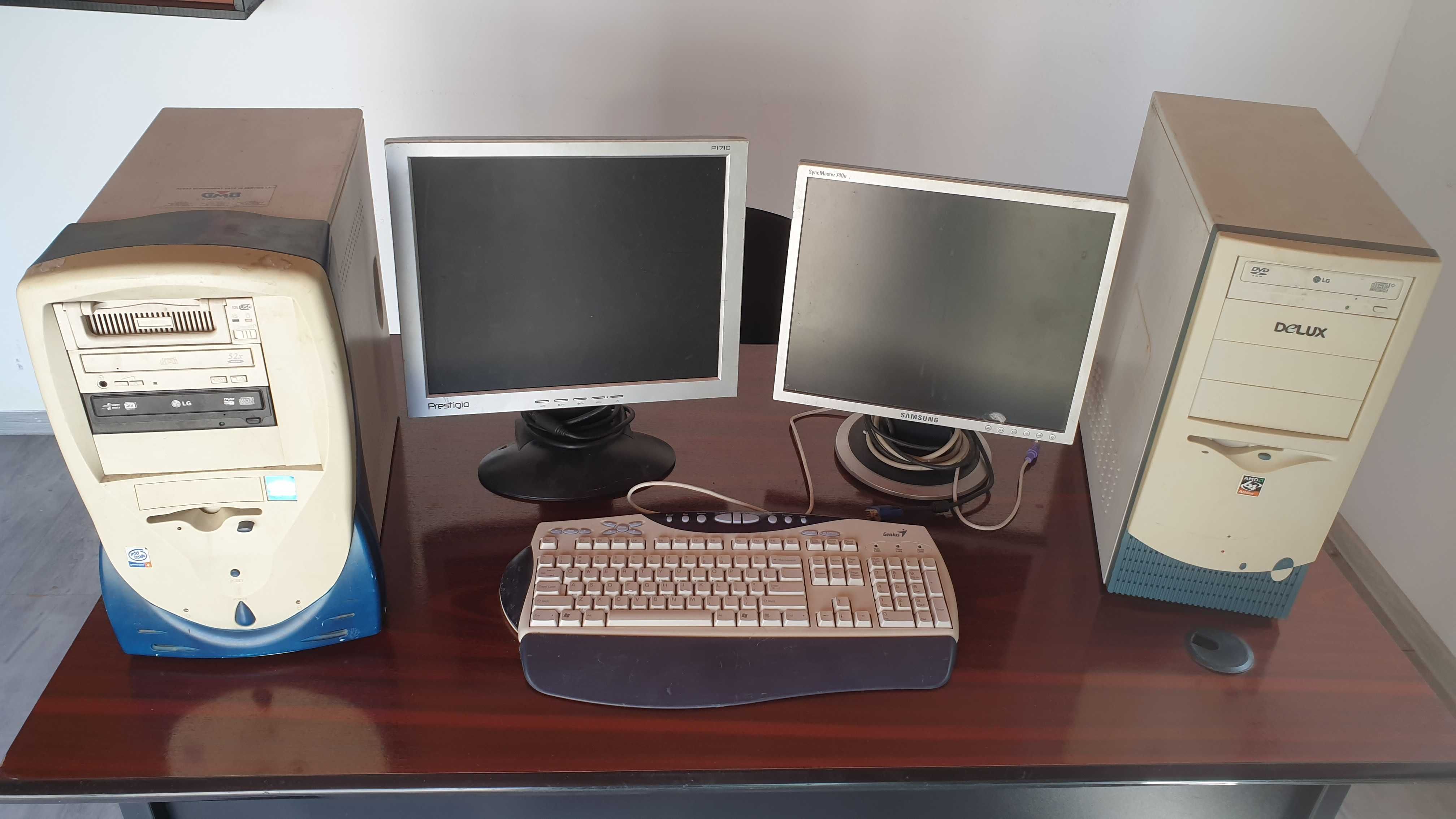 2 Calculatoare PC.+ 2 LCD + Laptop Fujitsu - FUNCTIONALE