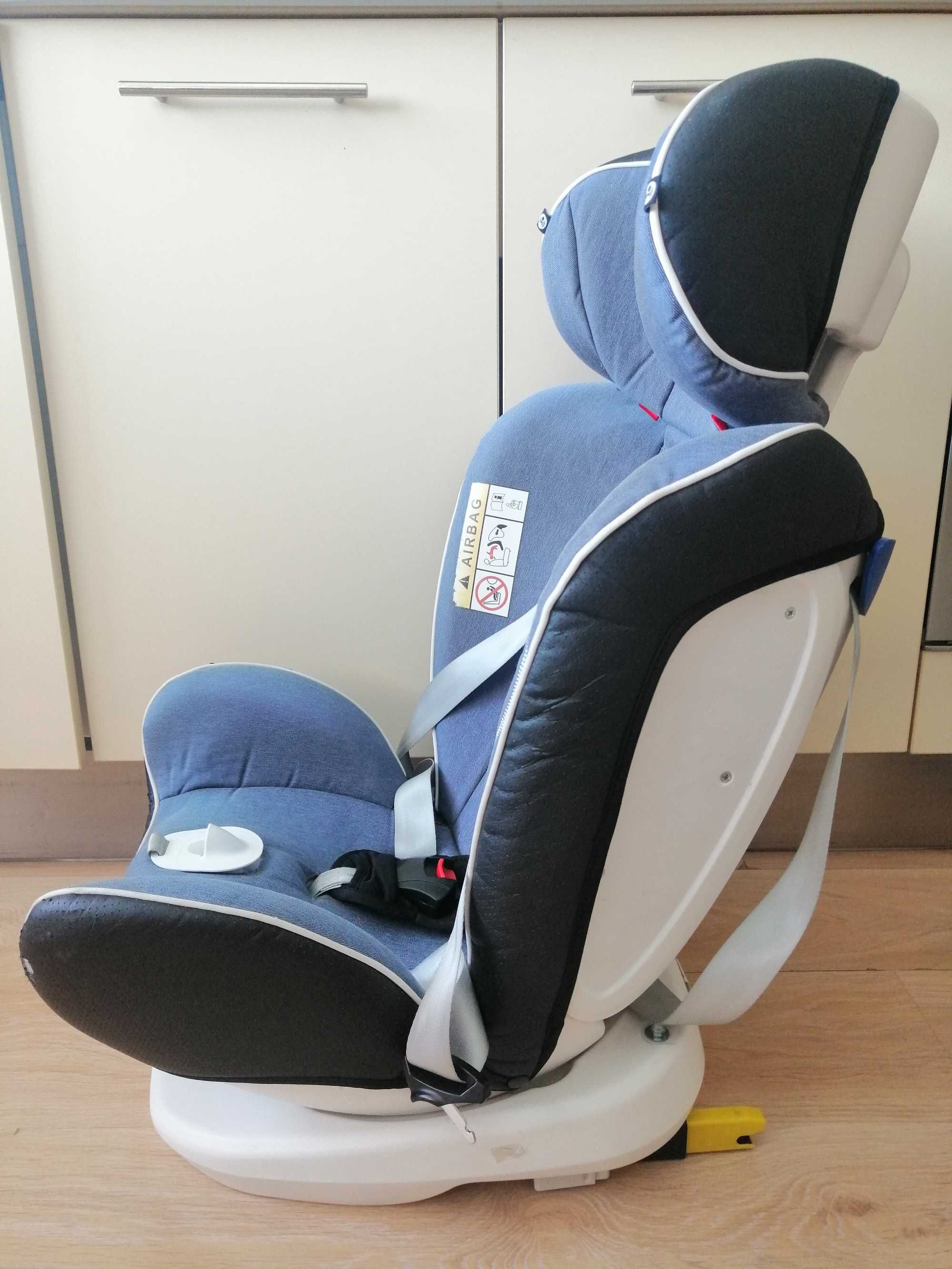 Детско столче за кола Chipolino Tourneo