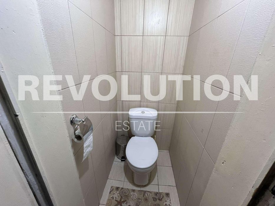 Дава се под наем Двустаен апартамент в Варна, Базар Левски - 70 кв.м за 375 € - Снимка #5