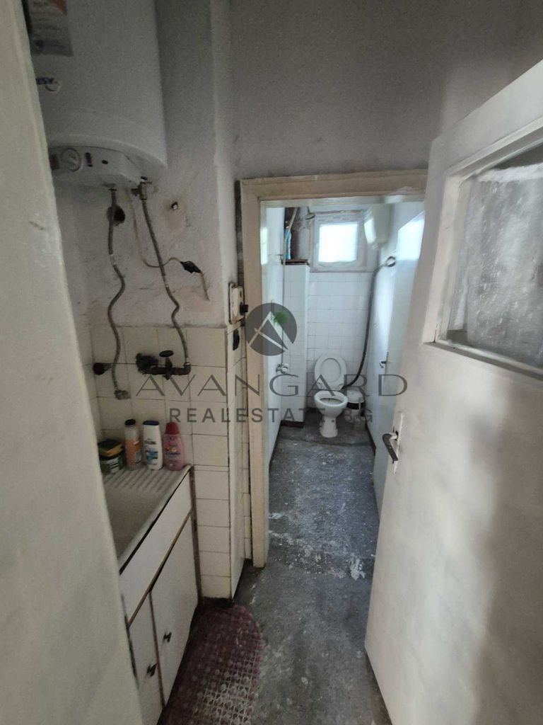 Продава се Къща в Пловдив, Кючук Париж - 240 кв.м за 1042 €/кв.м - Снимка #7
