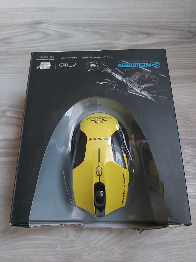 Vând mouse gaming G7 nou