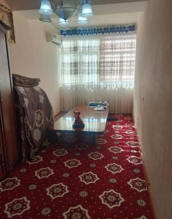 Samkochda 2 xonali uy sotiladi padvali bilan