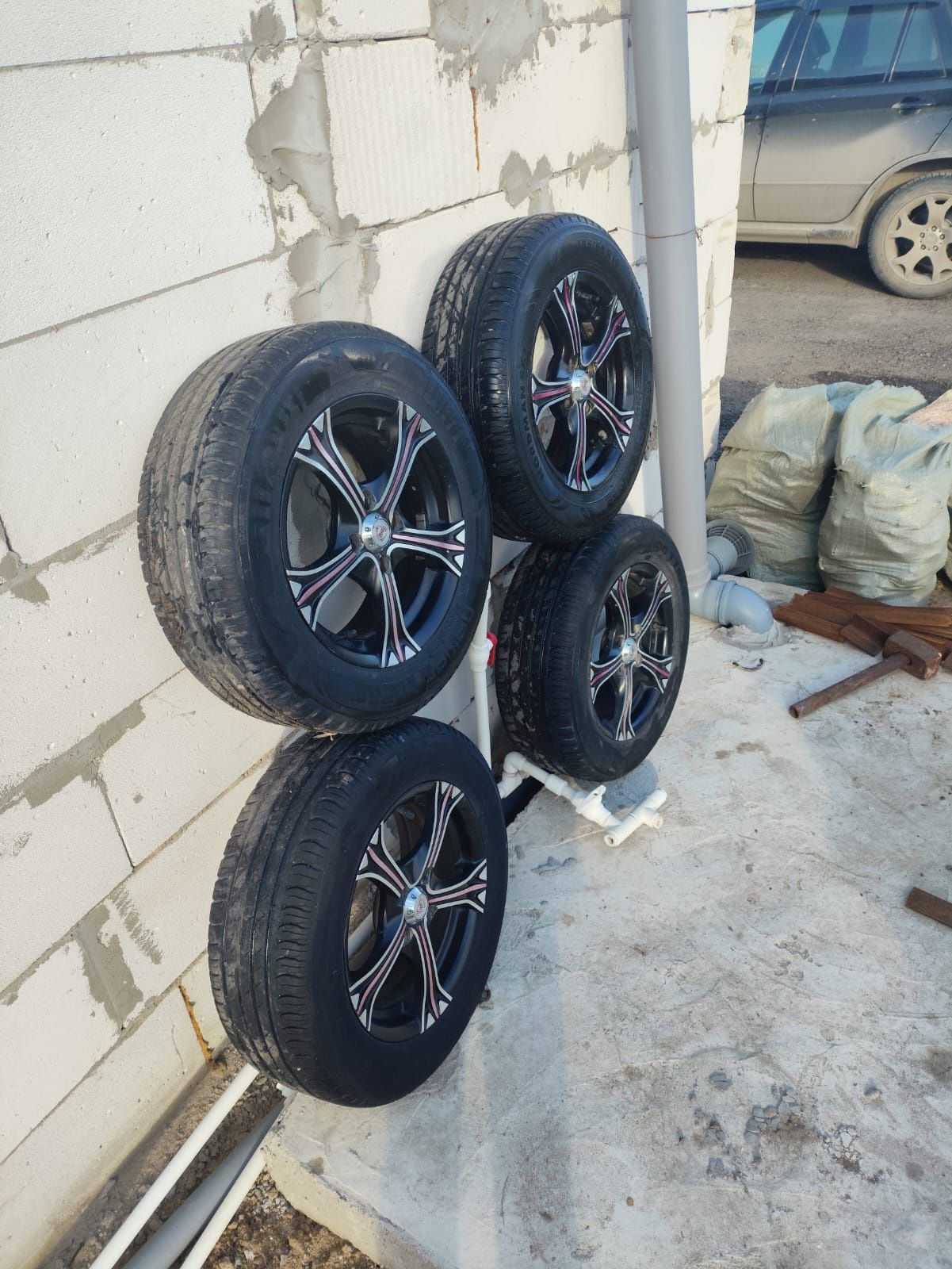 Продам титашки R14