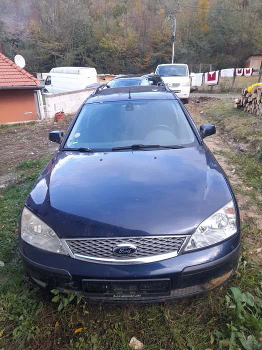 De vânzare un Ford mondeo
