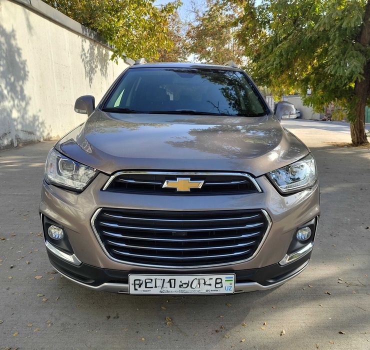 Продам Chevrolet Captiva 3/4