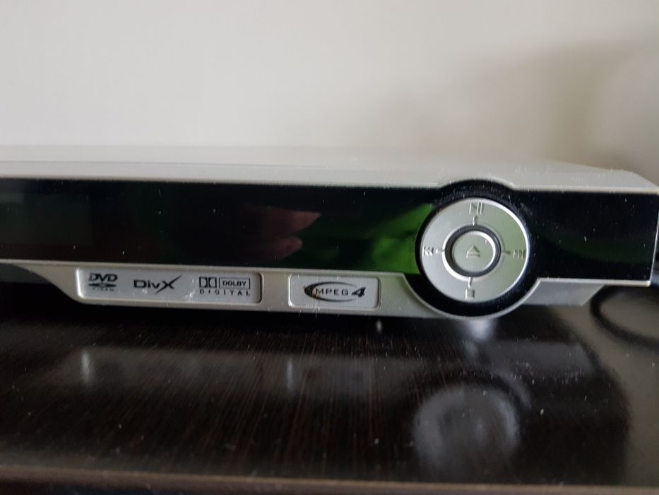 DVD  marca Vortex cu telecomanda