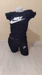Haine fete Puma și Nike