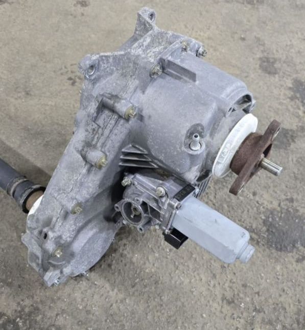 Раздатка х5 е53. Рестайлинг.. 3.0...4.4..4.8...  
В отличном состоянии