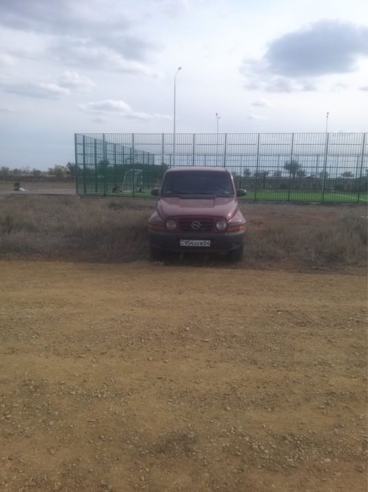 Ssang yong corando, в красном цвете