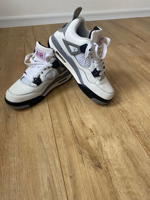 Adidasi Air numarul 38