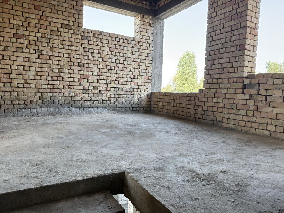 Yashnobod tumani gozal maxalasida 3,5 sotix karobka sotiladi