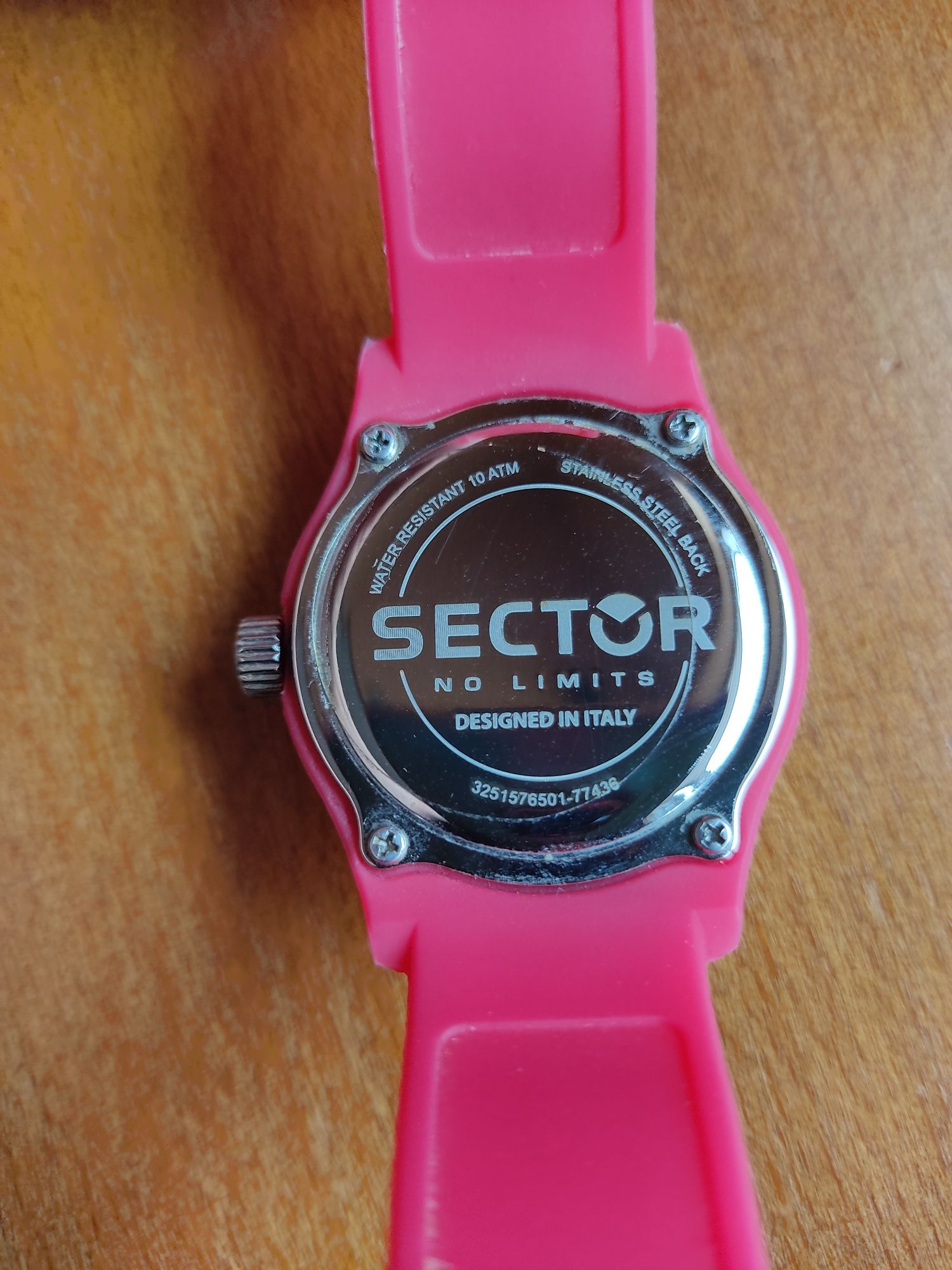 Силиконов часовник Sector No Limits