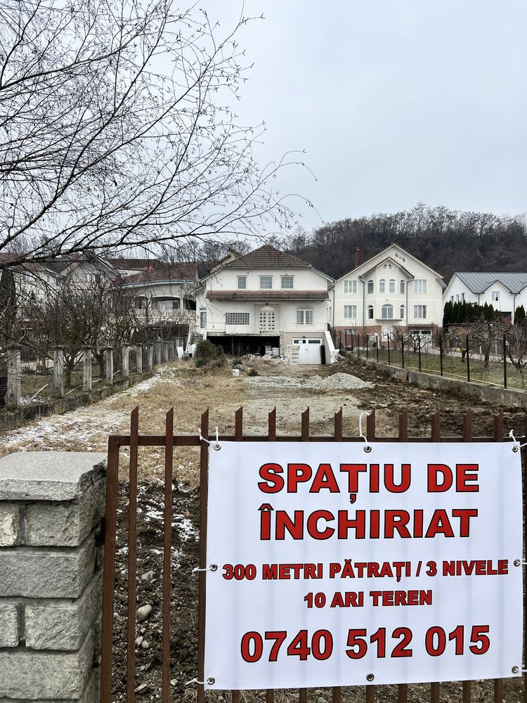 De Inchiriat Casa plus 10 arii teren / Centura Bistrita