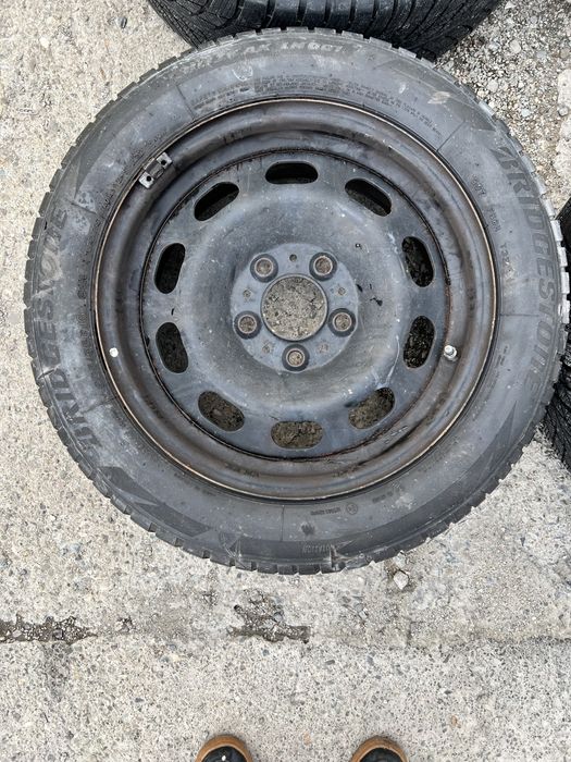 Jante BMW 16” cu cauciucuri de iarnă și senzori presiune roți