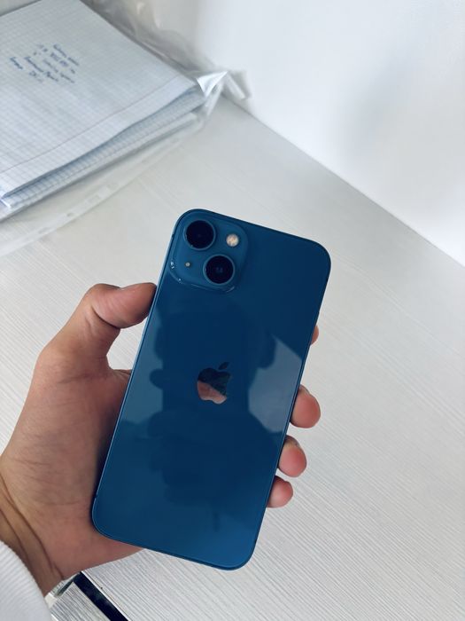 Продам айфон 13 срочно