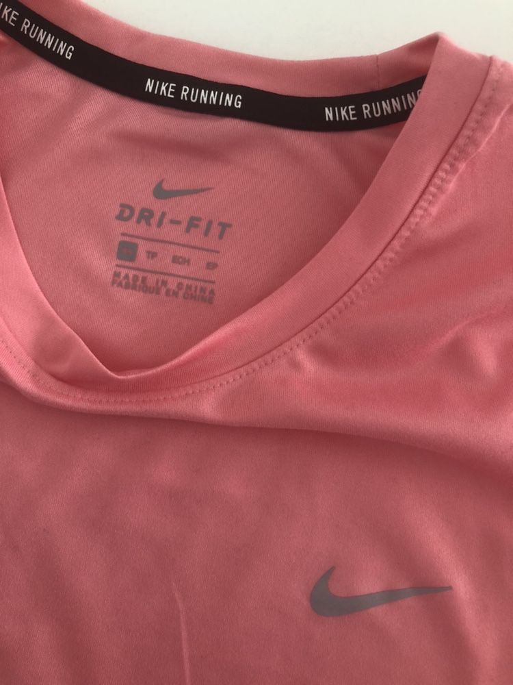 Tricoul Nike DRI-FIT