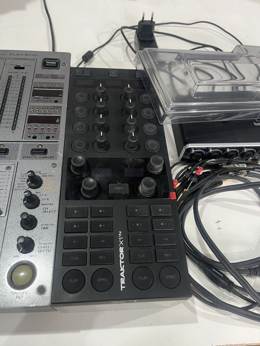 Consola/Controller DJ Traktor X1 mk3