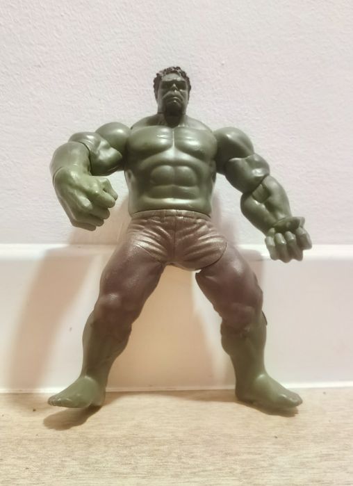 Figurină colecție Marvel Avengers Incredibile Hulk de la Hasbro 15 cm