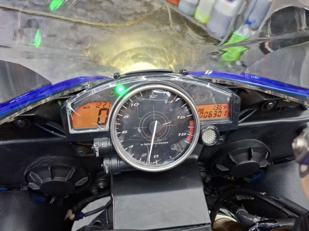 Yamaha YZF-R6 sotiladi