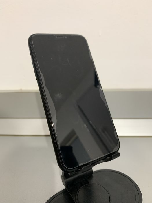 iPhone XR 3GB RAM/64GB