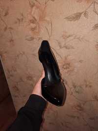 Новые фирменные туфли