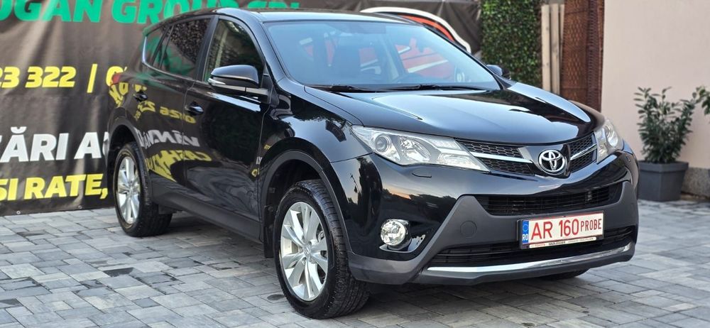 Toyota RAV4 4x4 | 2013 | Webasto | Cameră marșarier | Piele |