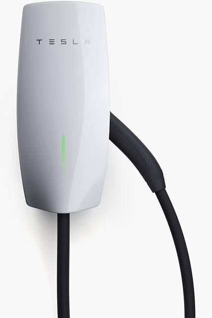 Montez / Instalez statii electrice incarcare auto