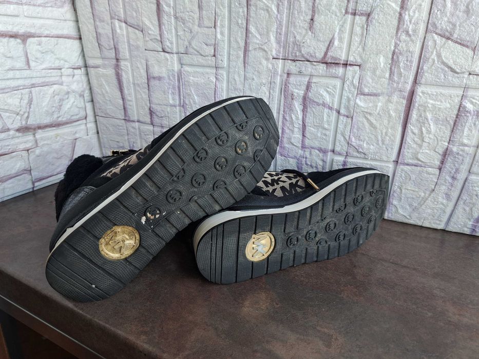 дамски боти,зимни обувки,ботуши на платформа,MICHAEL KORS номер38,