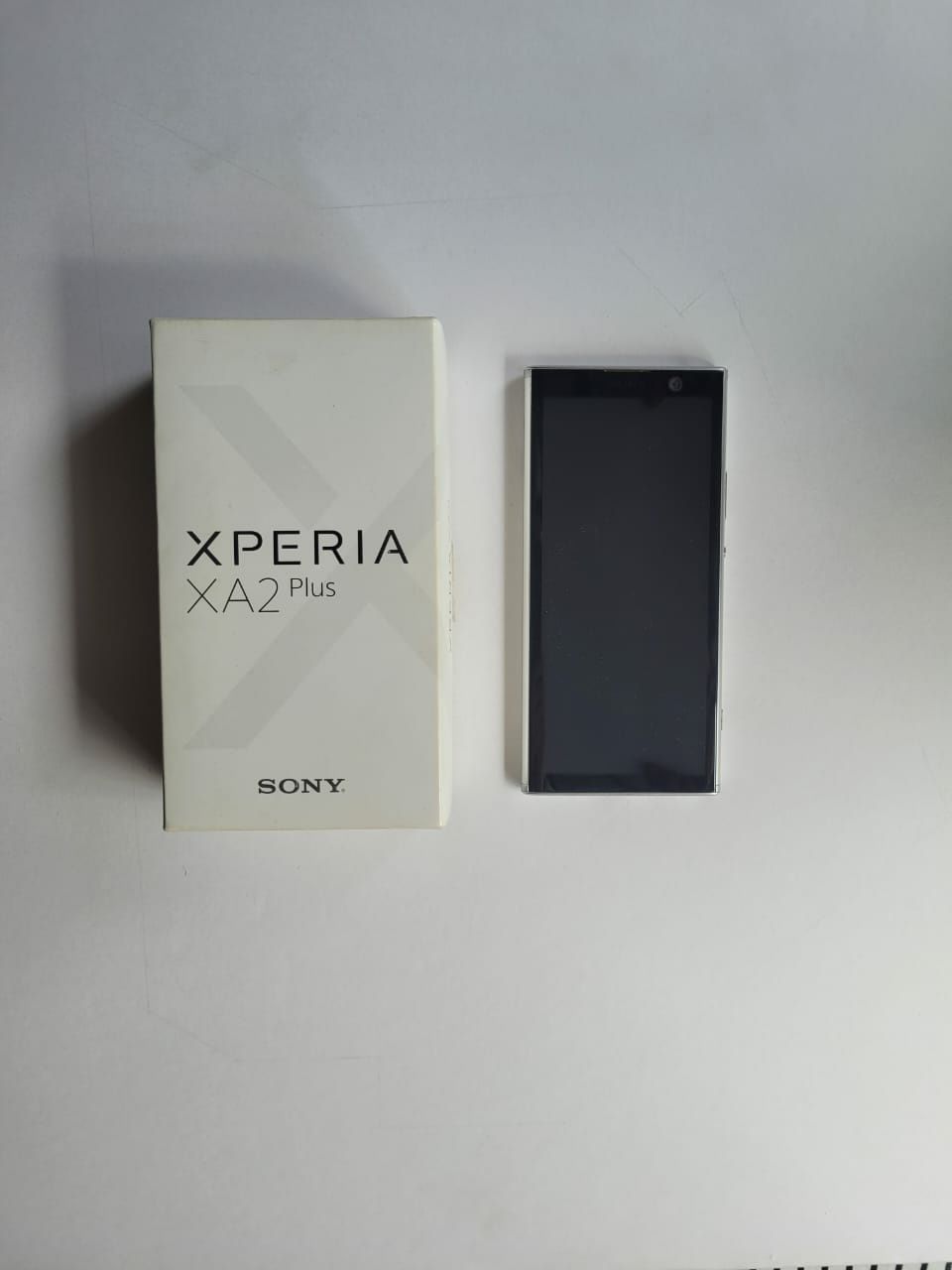 Sony Xperia с гарантией + бесплатно чехлы