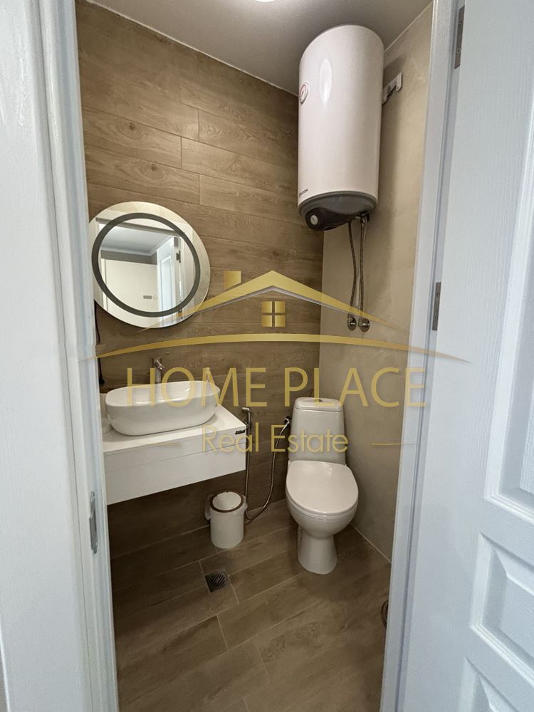 Дава се под наем Тристаен апартамент в Варна, Център - 95 кв.м за 1224 € - Снимка #12