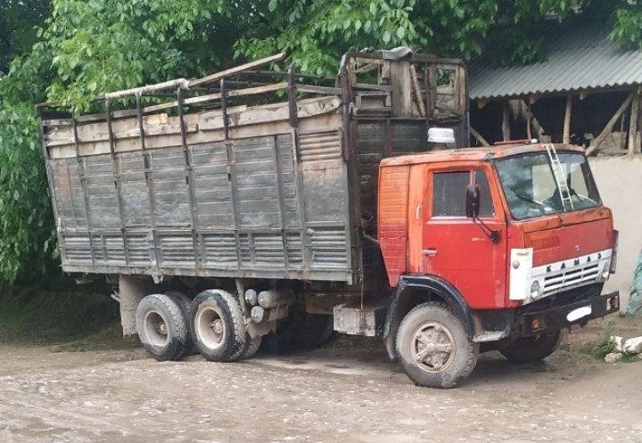 KAMAZ 1982 йил хамма жойи ишлайди. Майдалаб сотадиганлар учун.