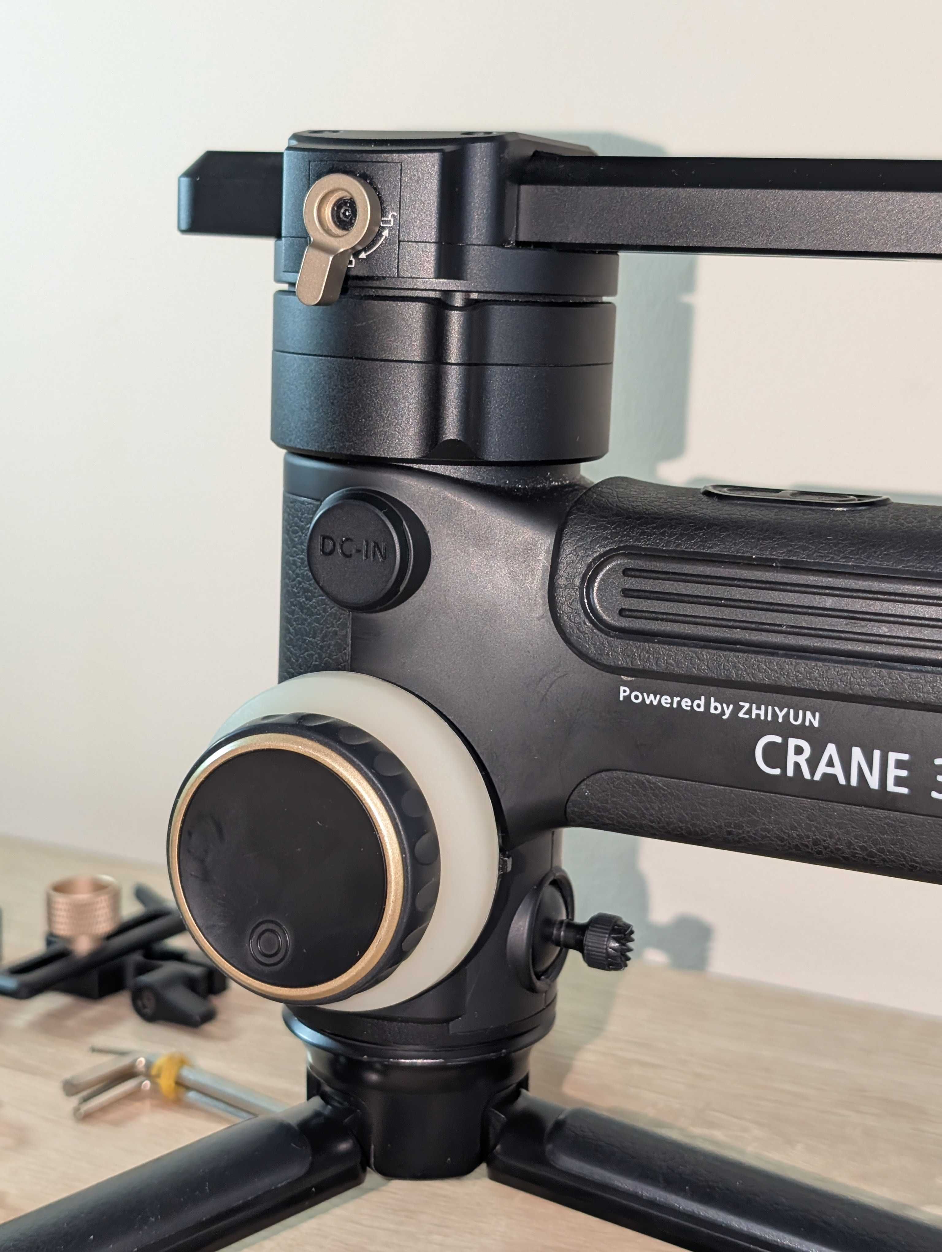 Стабилизатор Zhiyun Crane 3S-E + МОТОРИ за фокус и зумм