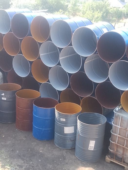 Vând butoaie de tabla