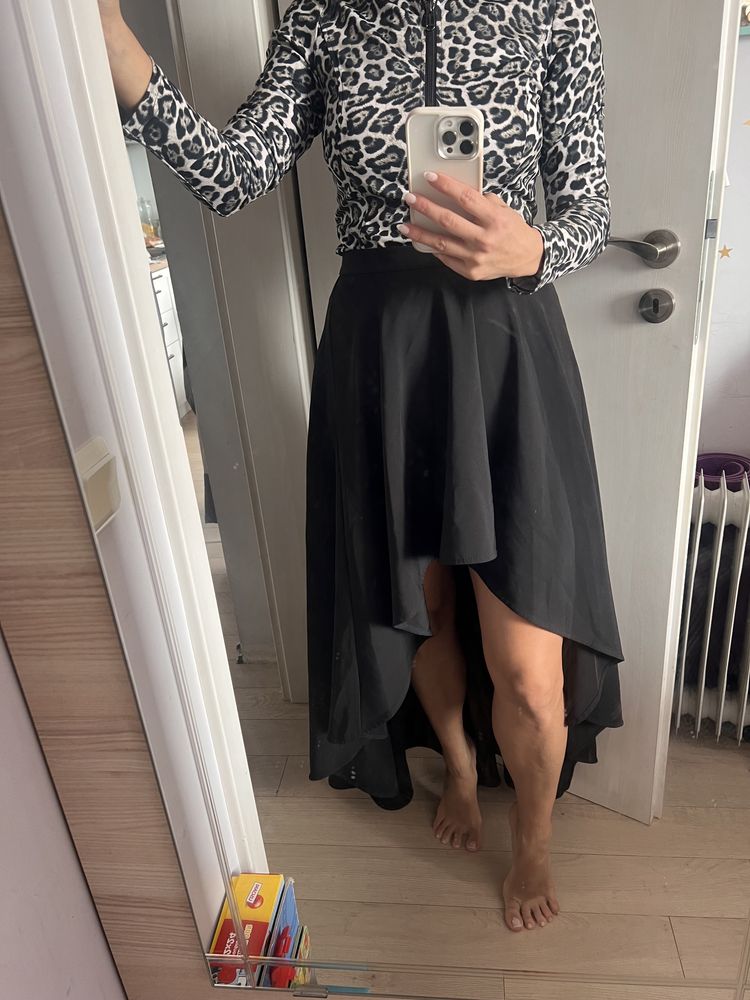Асиметрична пола и панталон Zara