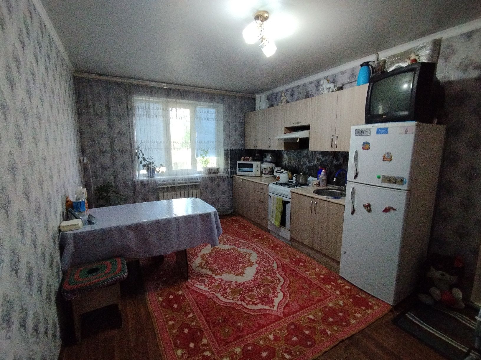 Продается дом из 4х комнат в массиве Турксиб (бывший 6-совхоз).